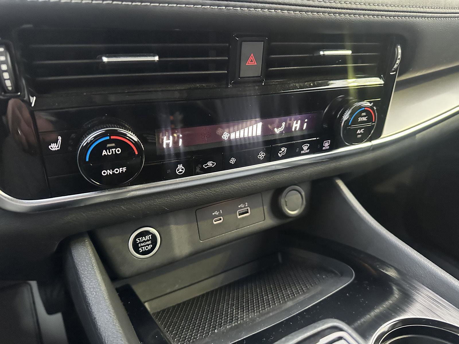 Used 2022 Nissan Rogue SV w/ SV Premium Package image 36