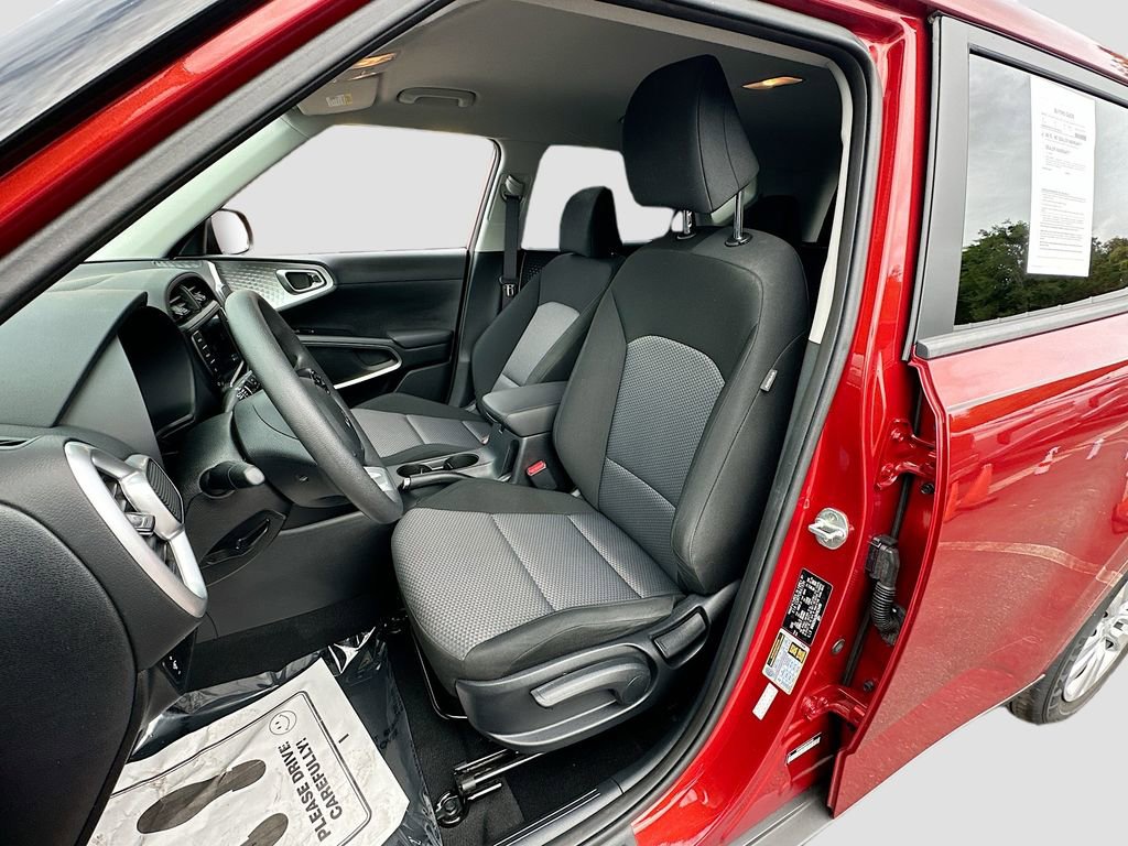 Certified 2022 Kia Soul LX image 19