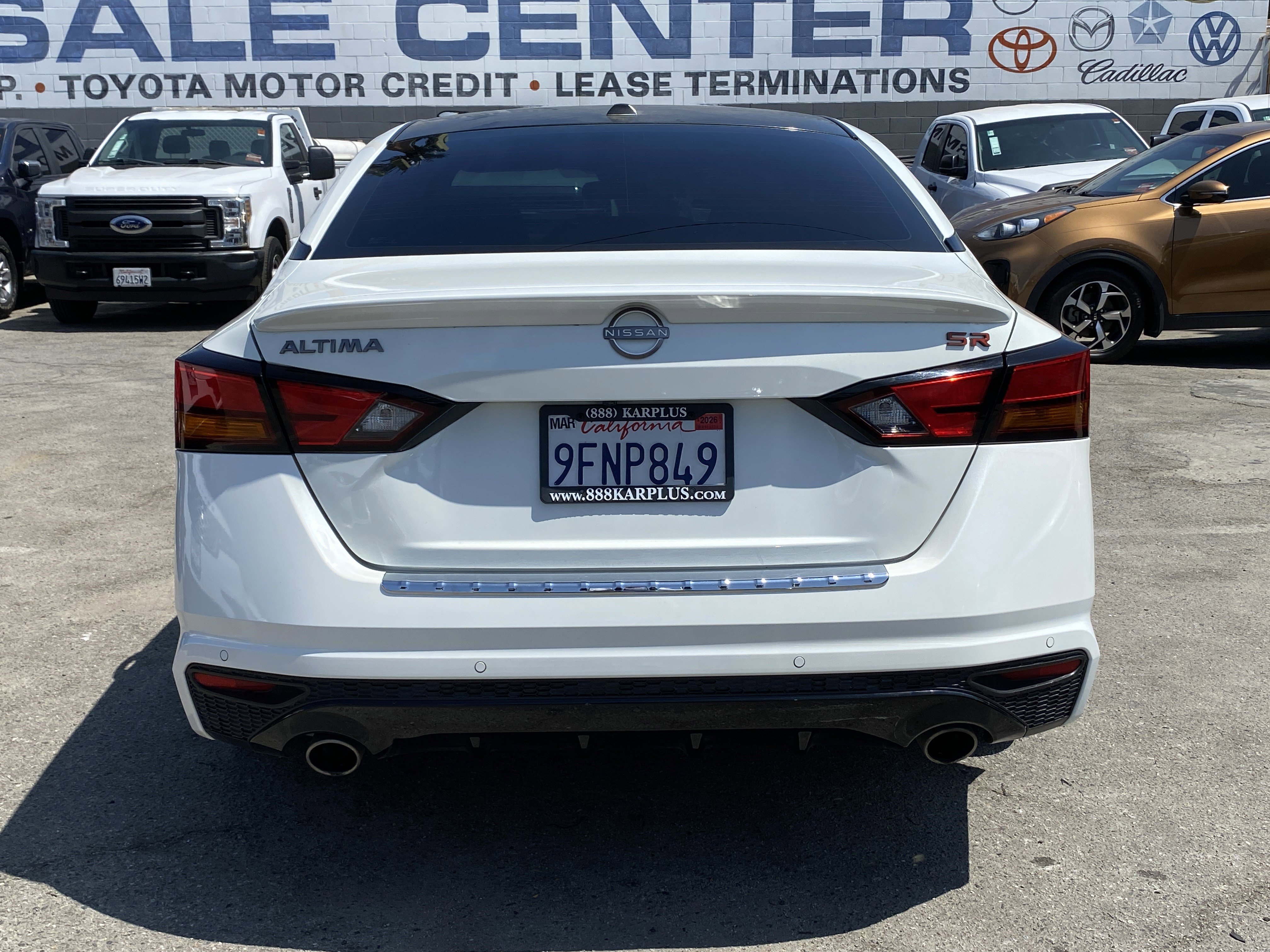 Used 2023 Nissan Altima 2.5 SR w/ SR Premium Package image 8