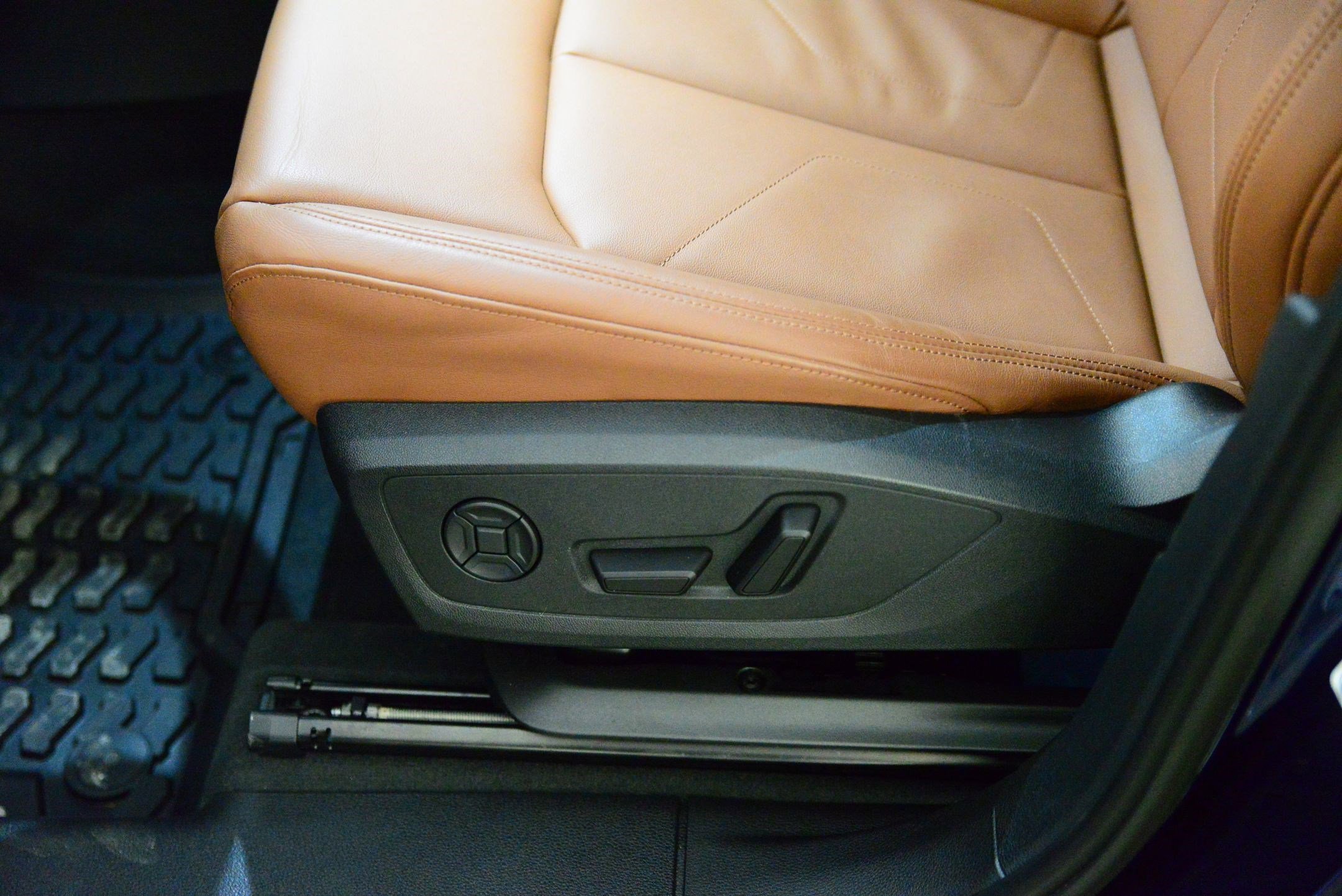 Certified 2025 Audi Q3 2.0T Premium w/ Convenience Package image 27