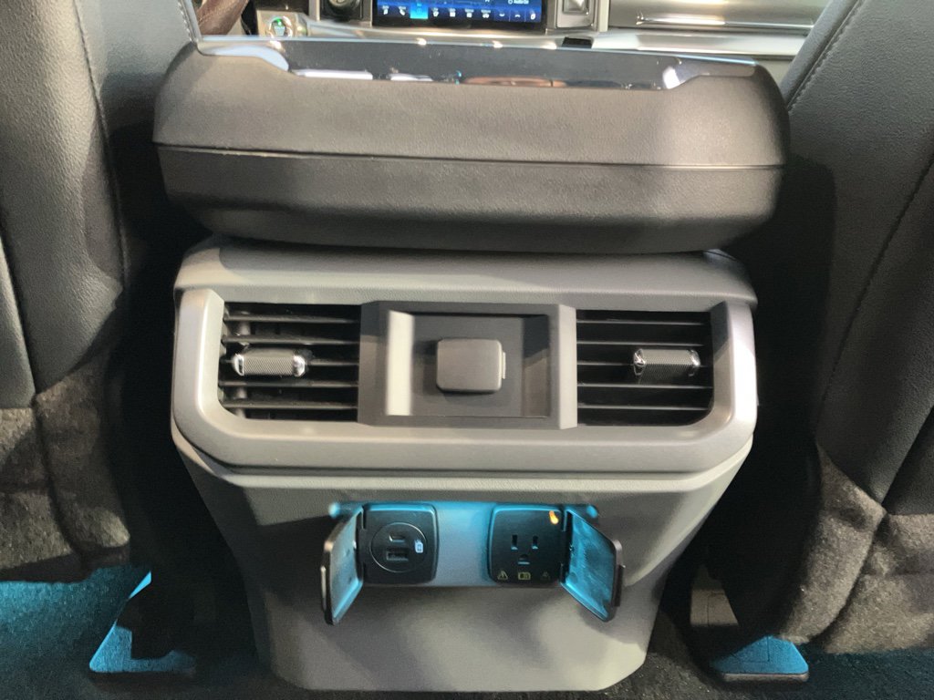 Used 2023 Ford F150 Lariat w/ Max Trailer Tow Package image 33