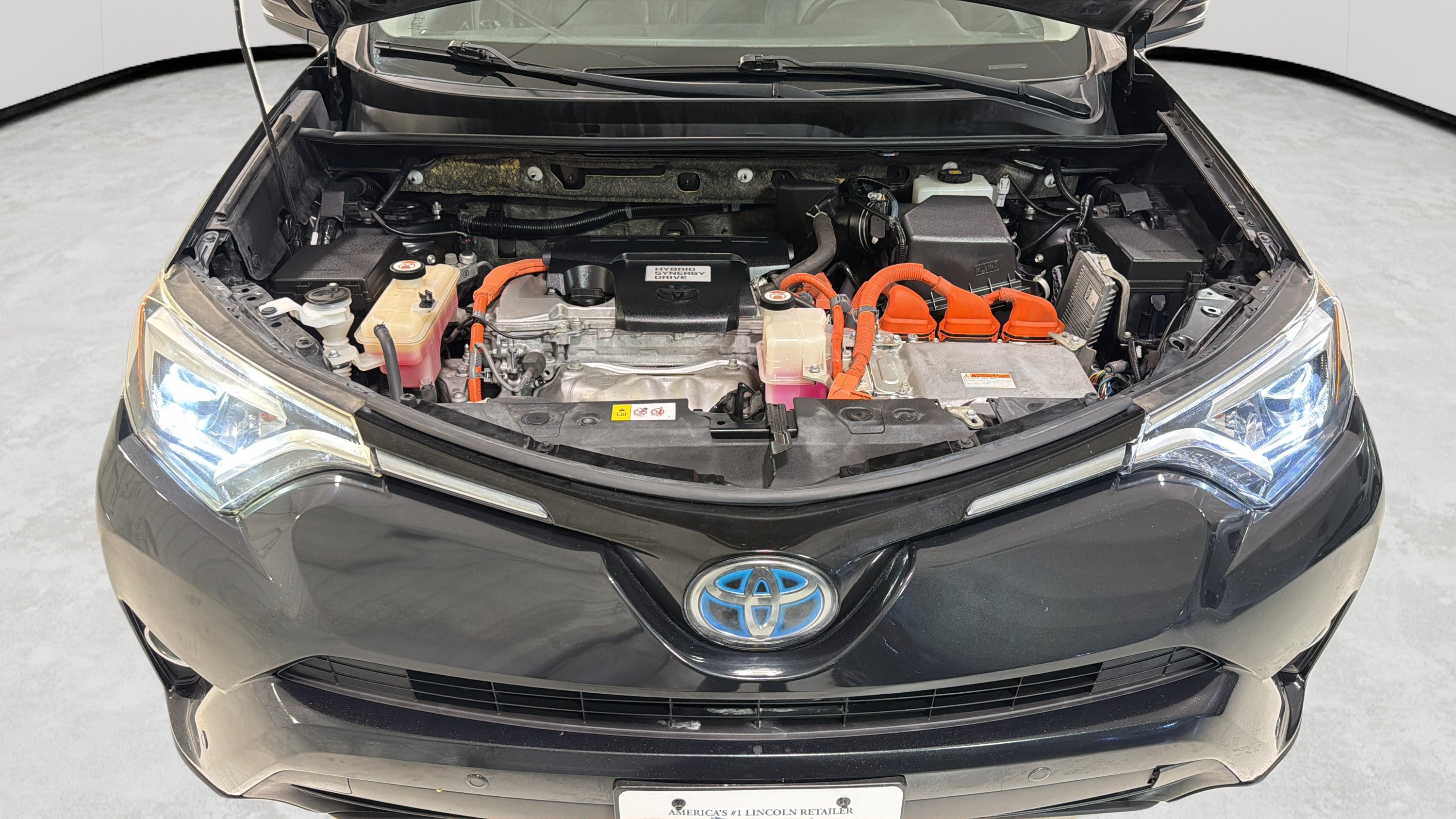 Used 2018 Toyota RAV4 Limited AWD/4WD image 26