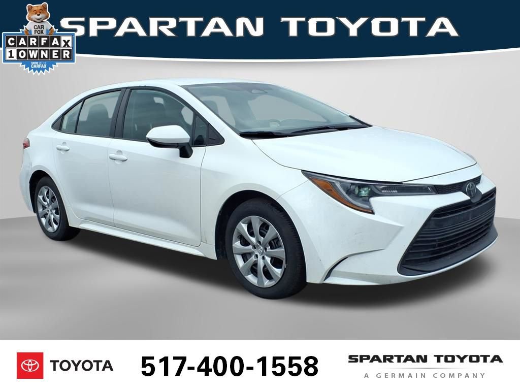 Used 2025 Toyota Corolla LE image 5