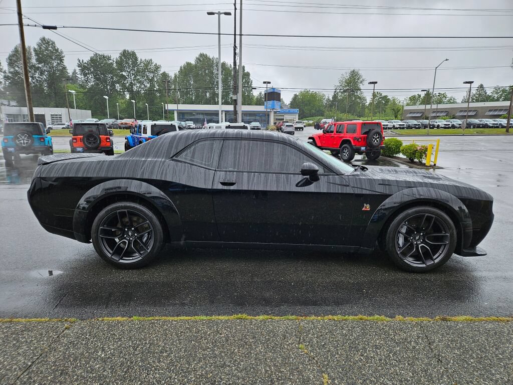 Used 2021 Dodge Challenger R/T Scat Pack RWD image 6