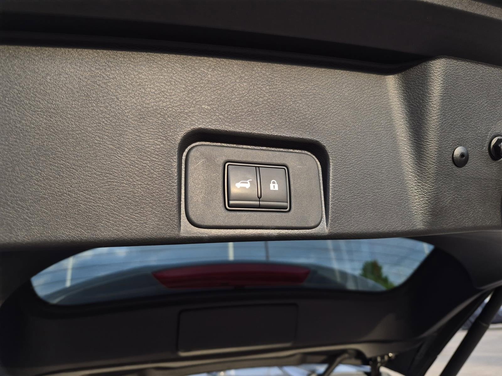 Used 2025 Nissan Rogue SV w/ Rock Creek Premium Package image 10