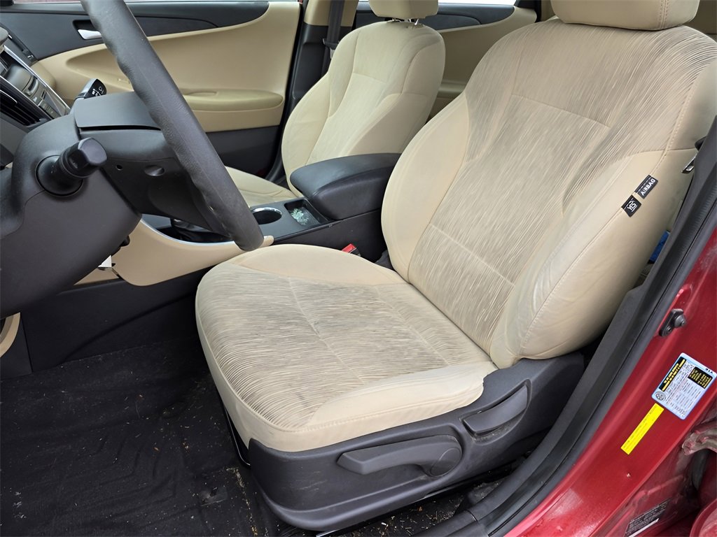 Used 2012 Hyundai Sonata GLS image 17