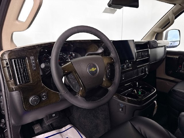 New 2026 Chevrolet Express 2500 Extended w/ Driver Convenience Package RWD image 9