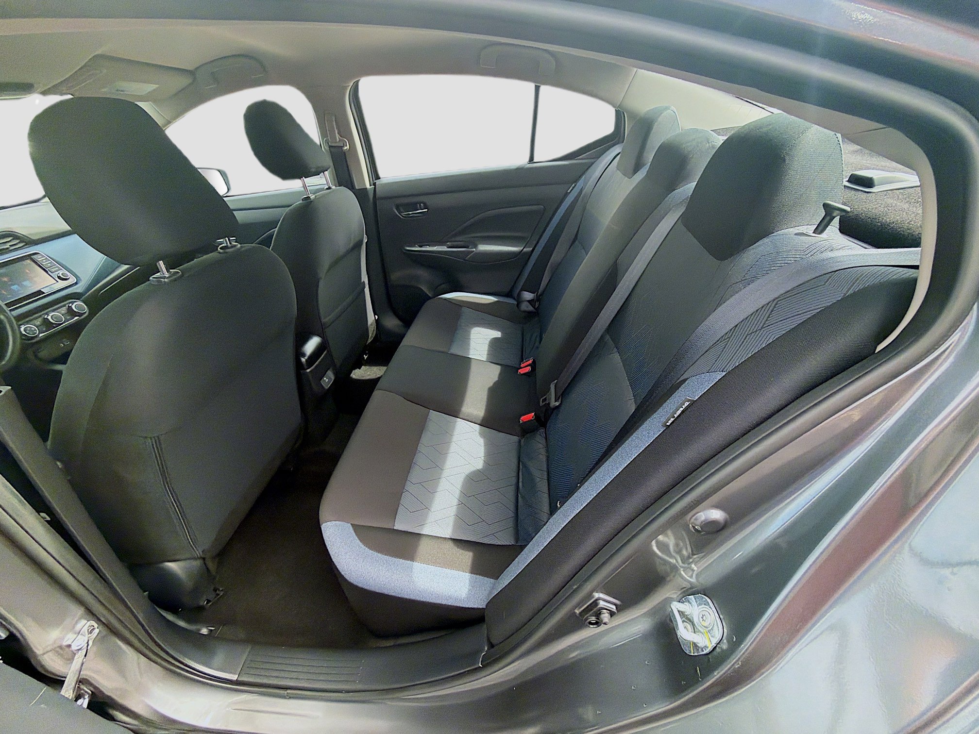 Used 2025 Nissan Versa SV image 22