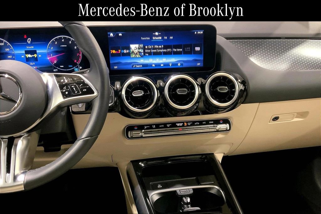 Certified 2025 Mercedes-Benz GLA 250 4MATIC image 6