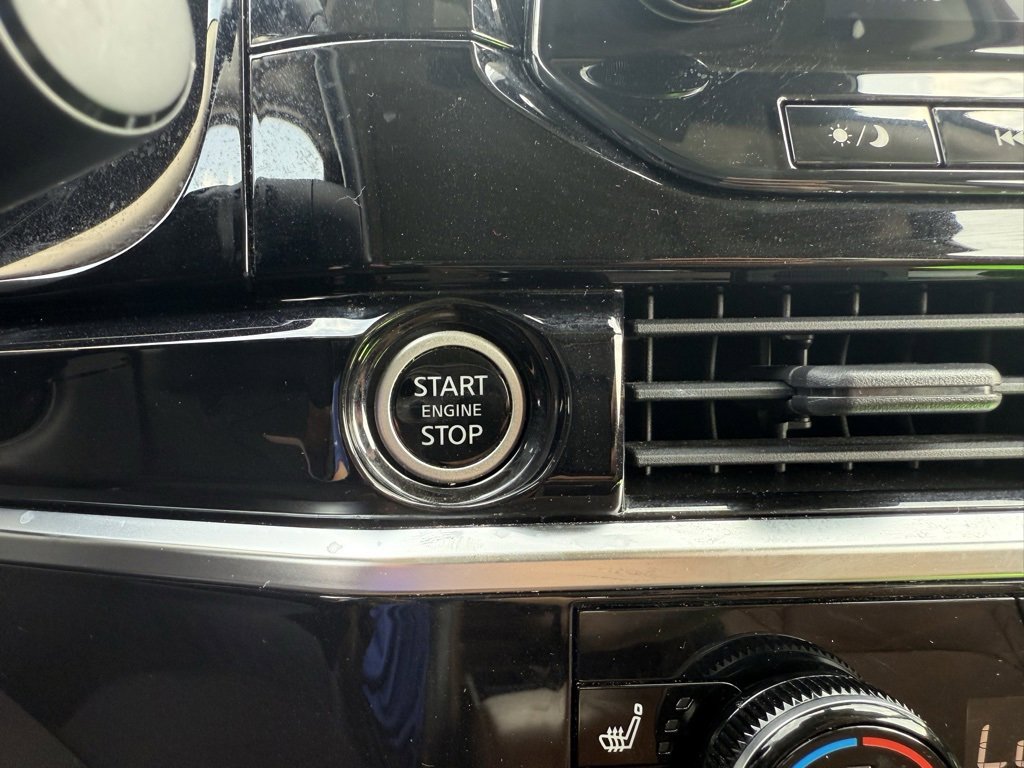 Used 2022 Nissan Pathfinder Platinum w/ Cargo Package image 48