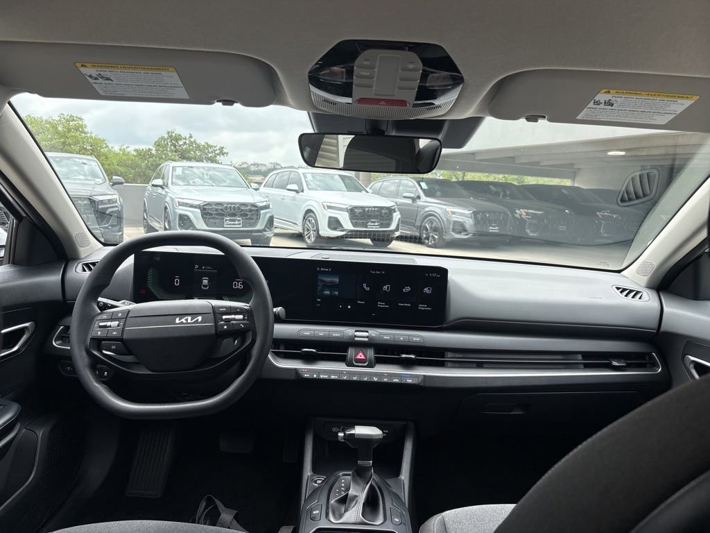Used 2025 Kia K4 LXS image 18