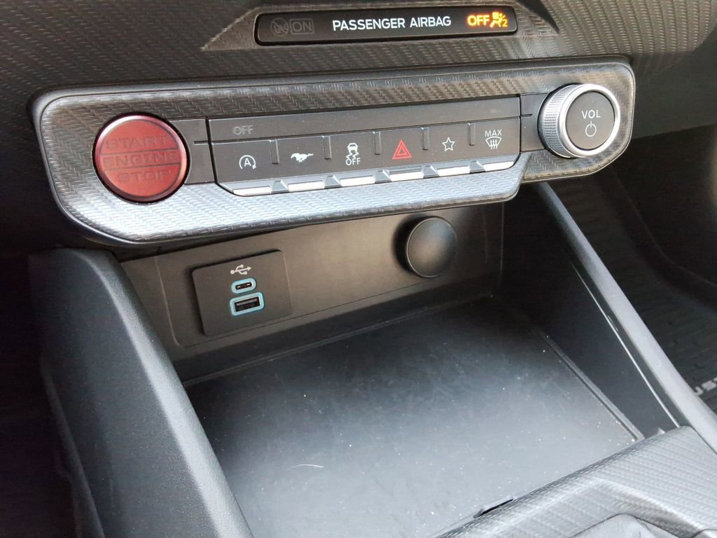 Used 2025 Ford Mustang GT Premium image 34