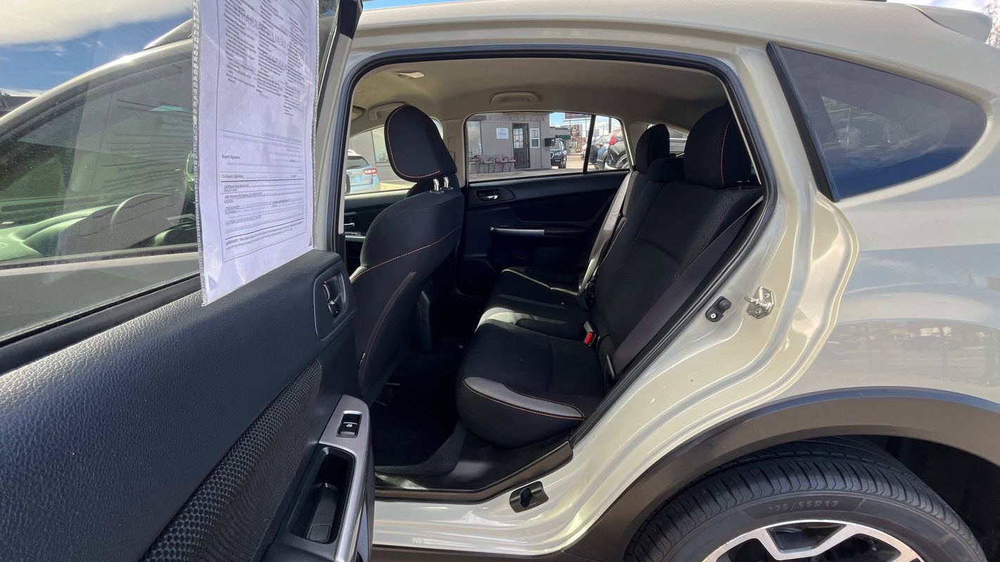 Used 2017 Subaru Crosstrek 2.0i Premium image 19