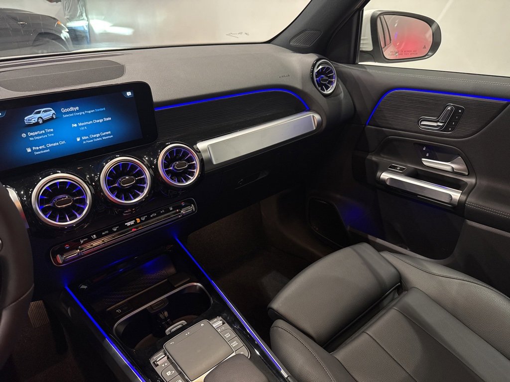 Used 2023 Mercedes-Benz EQB 300 4MATIC w/ Exclusive Package image 18