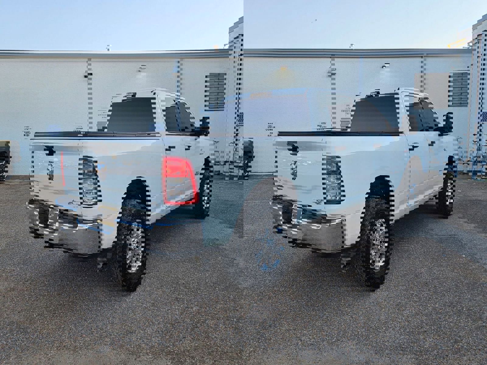 Used 2023 RAM 2500 Big Horn w/ Level 1 Equipment Group image 7