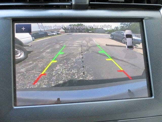 Used 2020 Ford Fusion SE FWD image 15