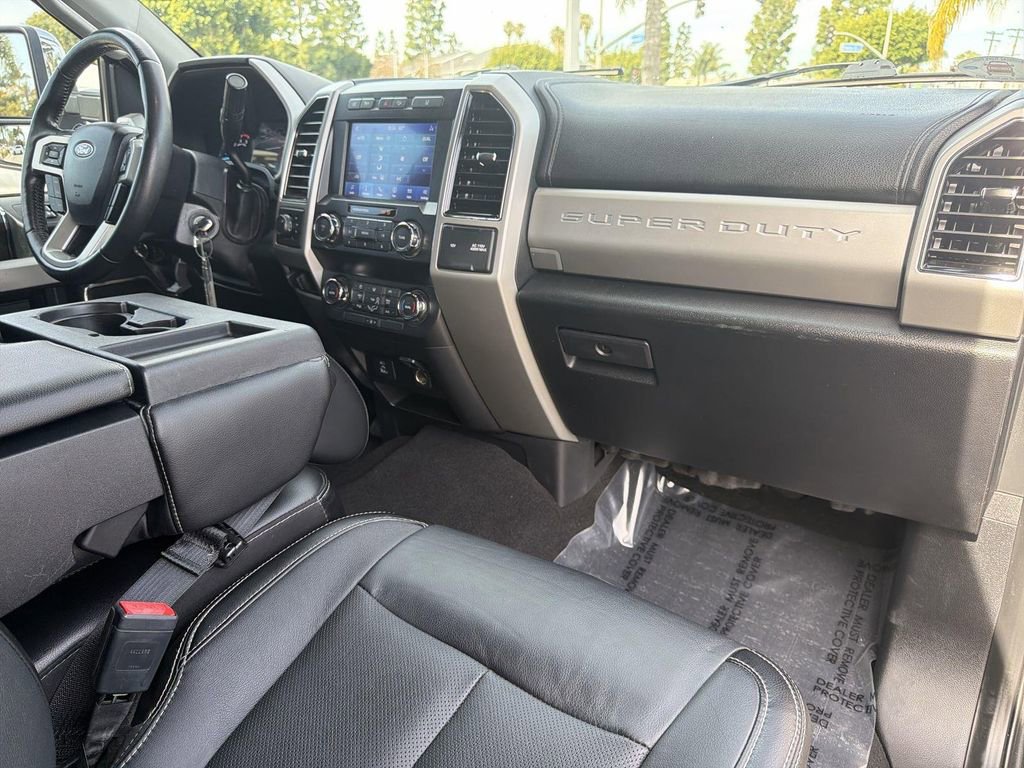 Used 2020 Ford F250 Lariat image 34