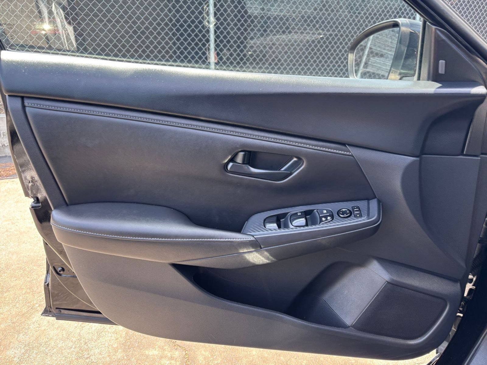 Used 2025 Nissan Sentra S FWD image 18
