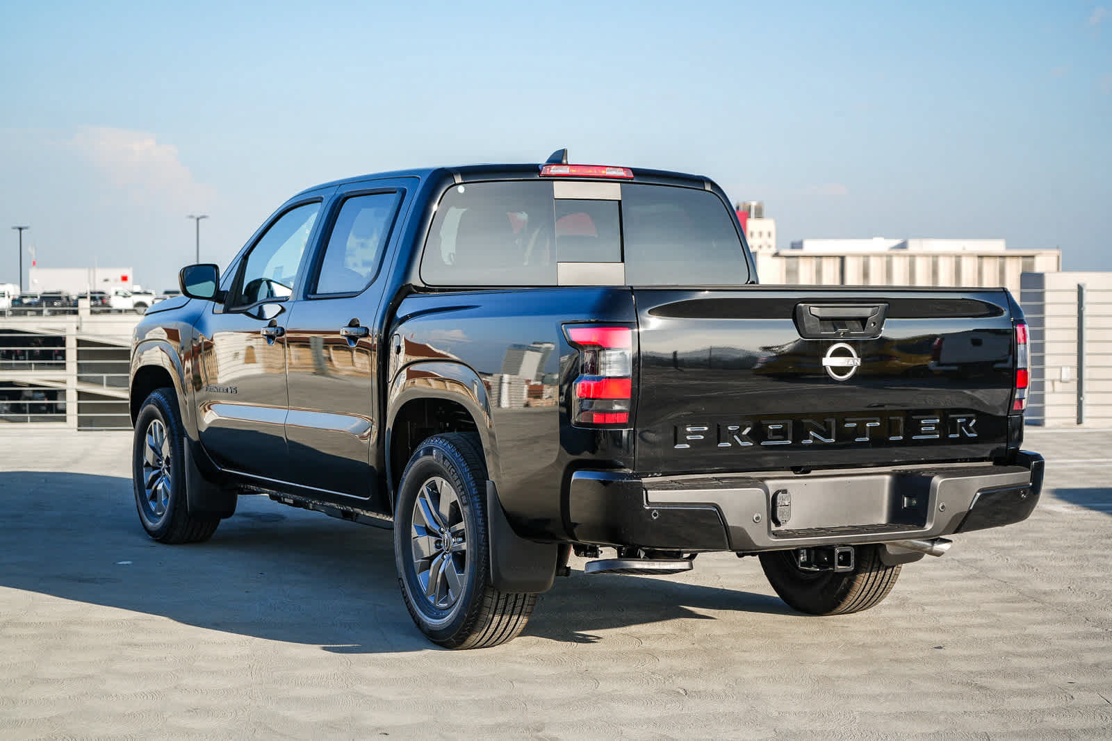 New 2027 Nissan Frontier SV RWD image 8