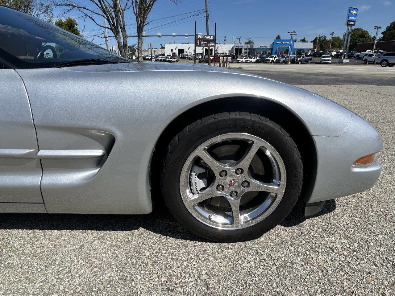 Used 2002 Chevrolet Corvette Convertible w/ Preferred Equipment Group2 image 21