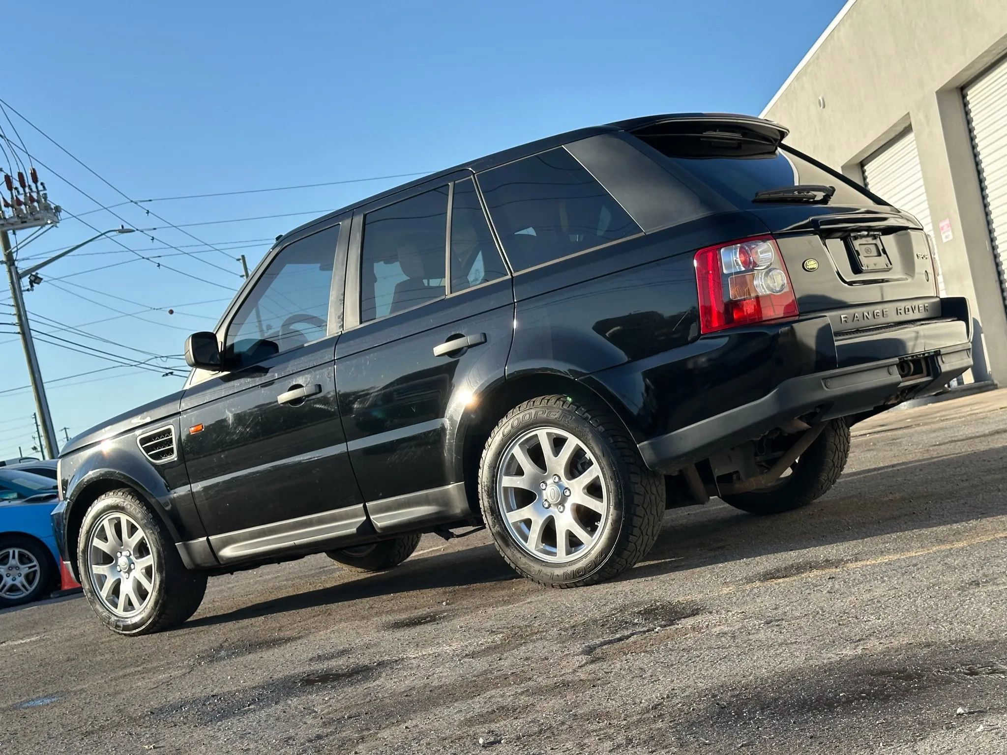 Used 2008 Land Rover Range Rover Sport HSE image 4