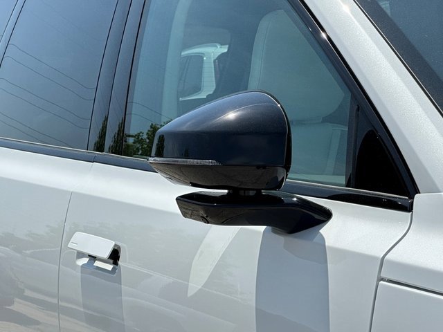 New 2025 Volvo EX90 Plus image 5