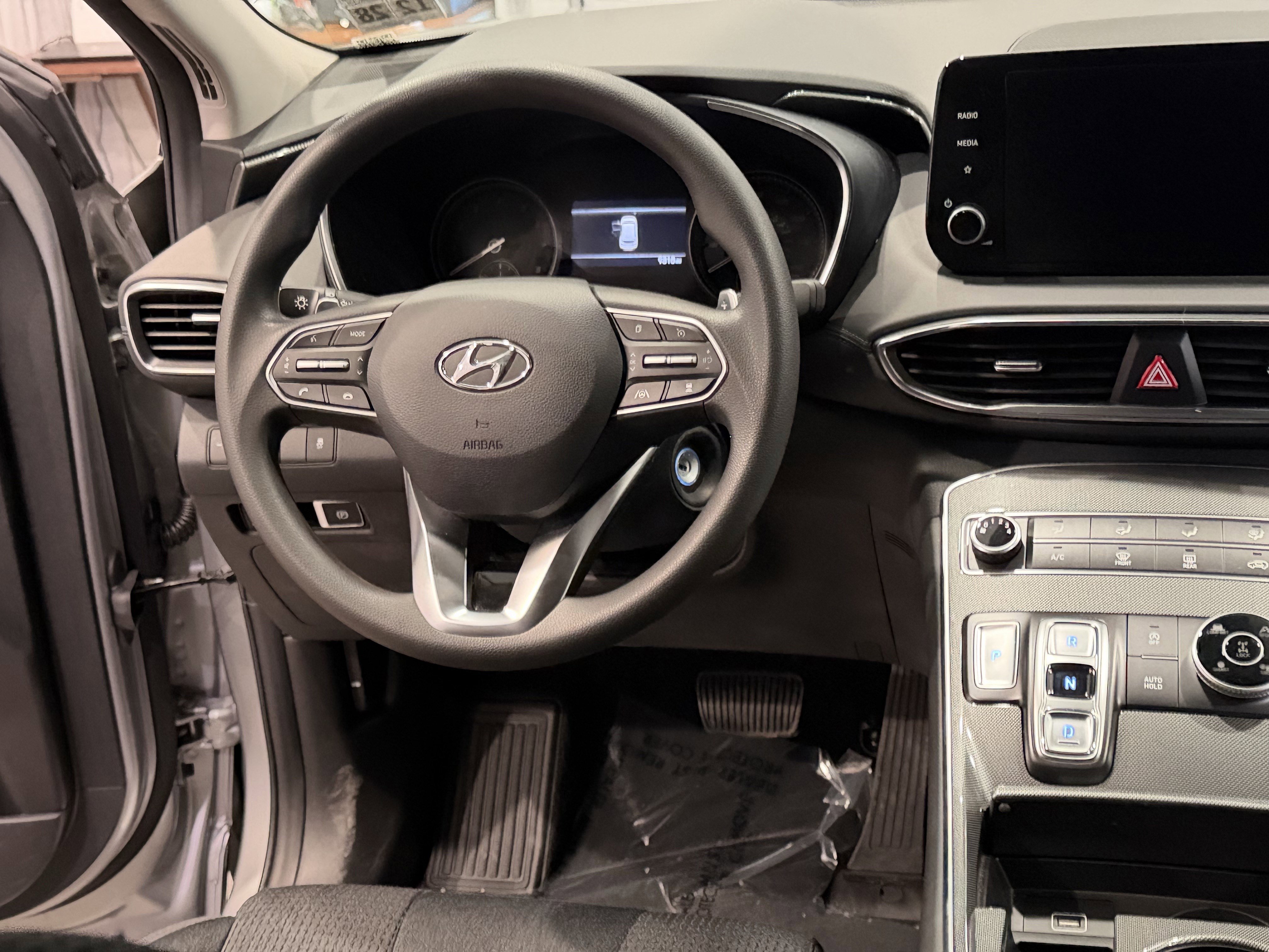 Used 2023 Hyundai Santa Fe SE image 19