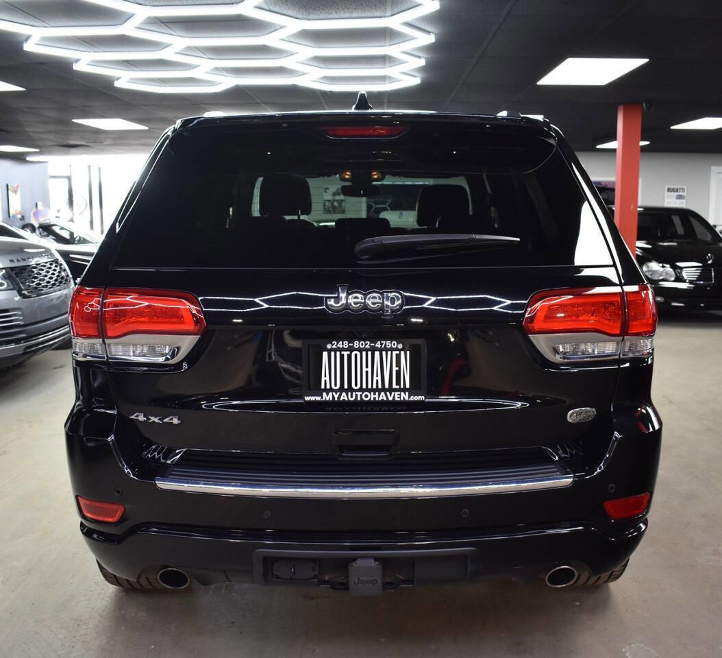 Used 2017 Jeep Grand Cherokee Overland image 4