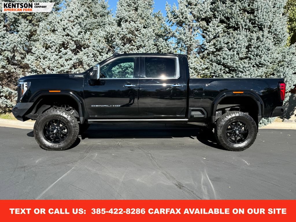 Used 2024 GMC Sierra 2500 Denali Ultimate image 3