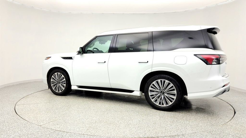 Used 2025 INFINITI QX80 Sensory image 7