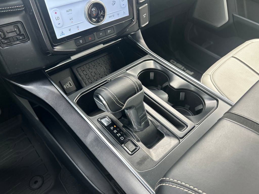 Used 2025 Ford F150 Lightning Platinum image 21