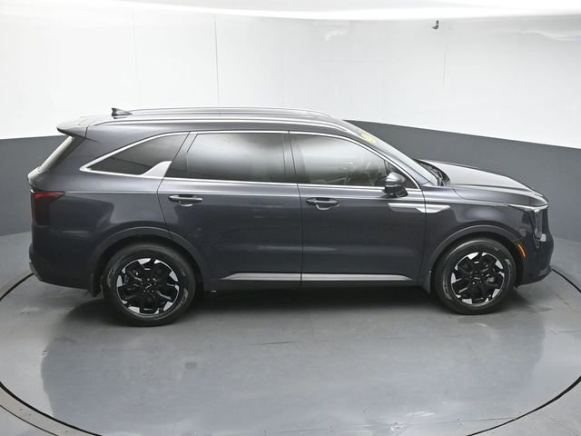 Used 2025 Kia Sorento S FWD image 46