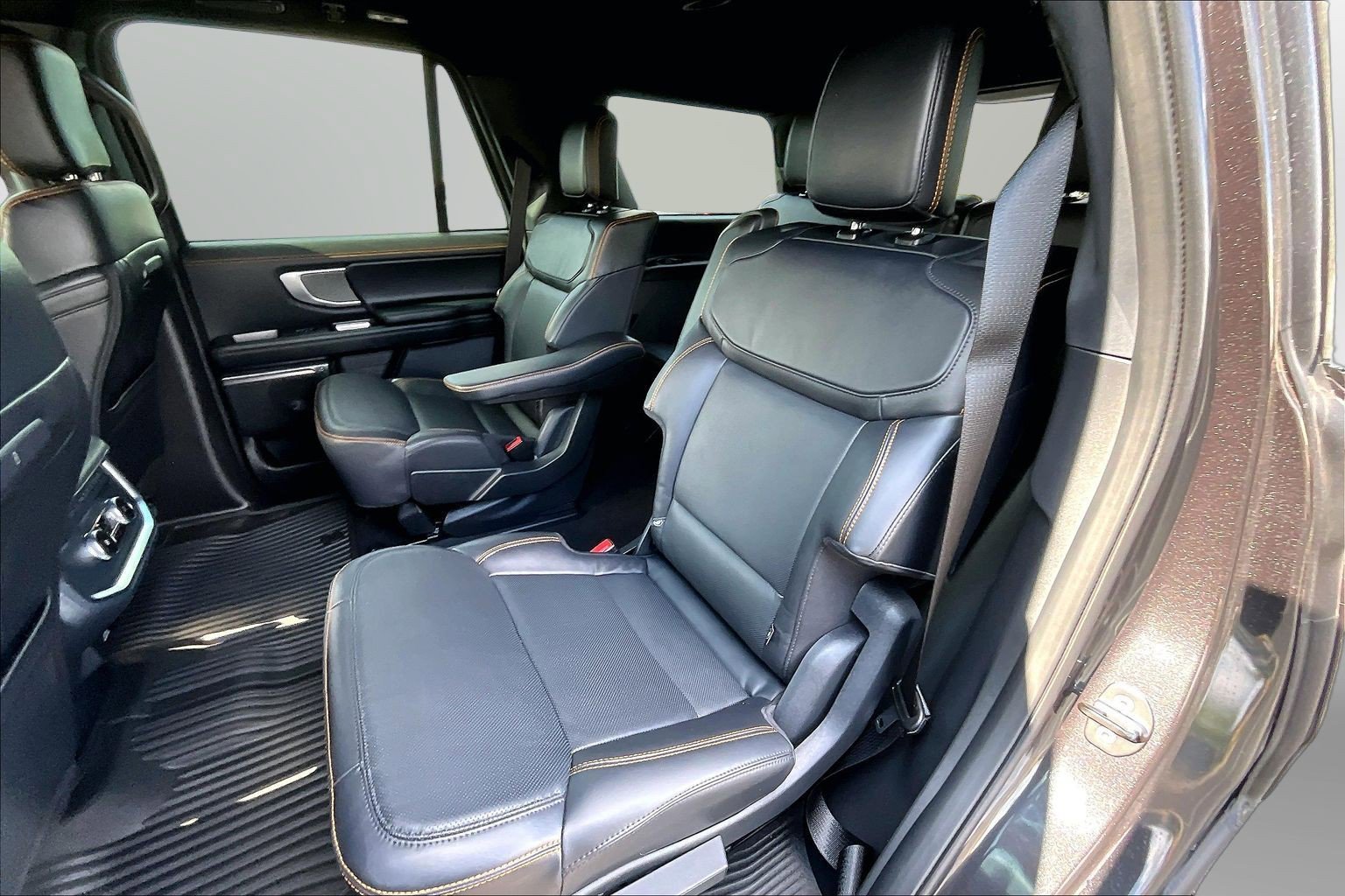 Used 2025 Ford Expedition Tremor AWD/4WD image 18