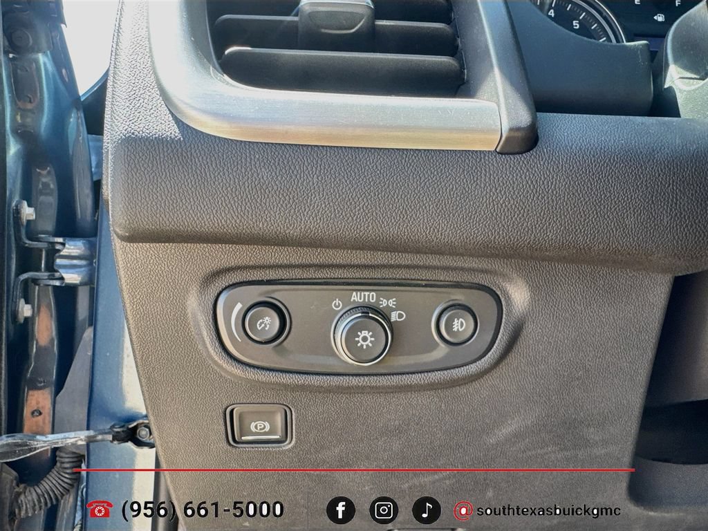 Used 2024 GMC Terrain SLT FWD image 21