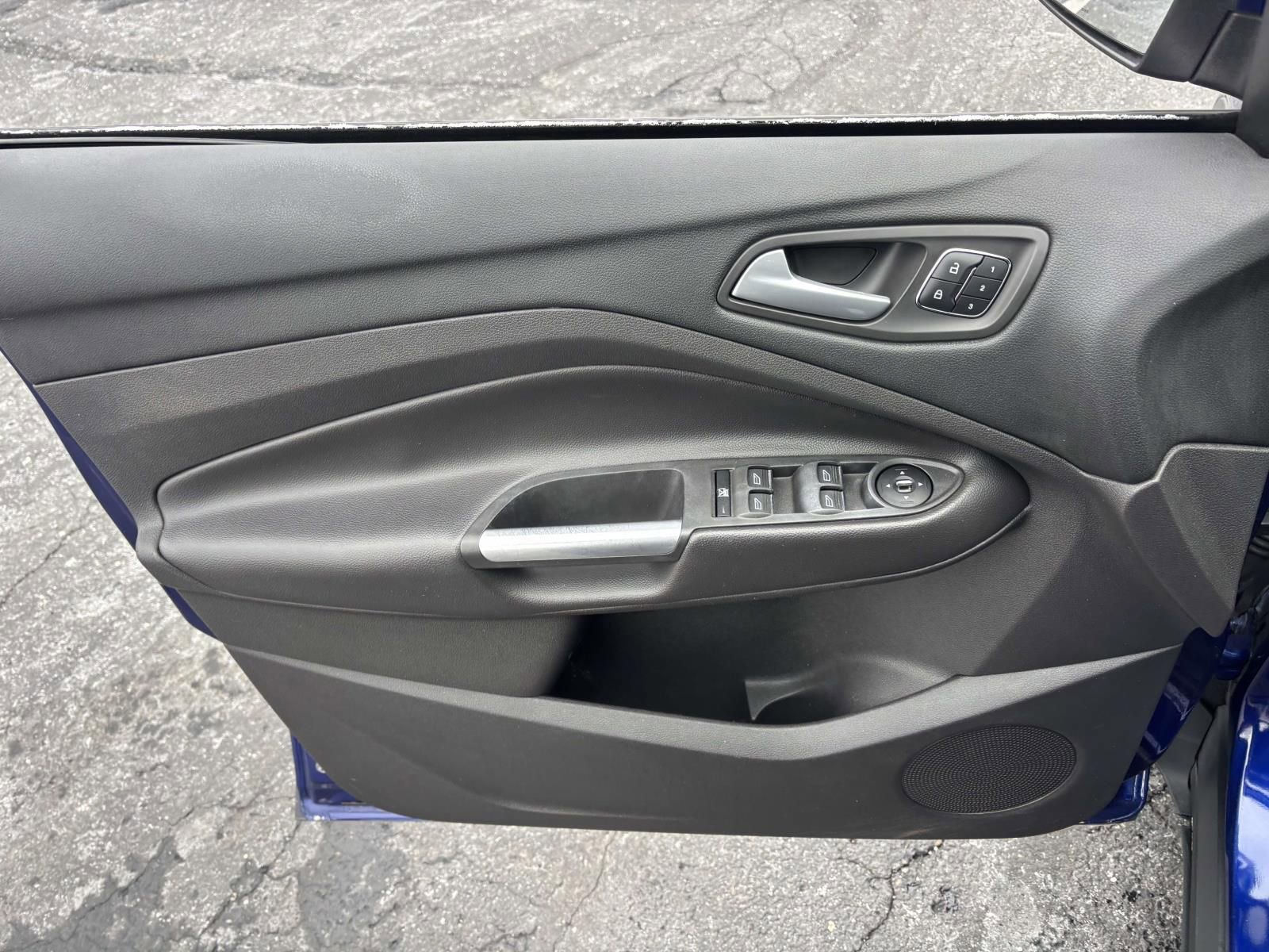 Used 2013 Ford Escape Titanium w/ Parking Technology Pkg image 13