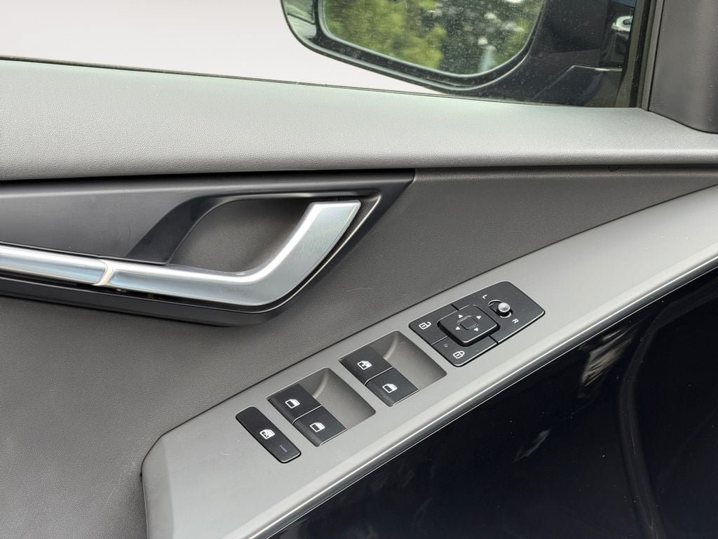 Used 2024 Kia Niro Wind FWD image 21