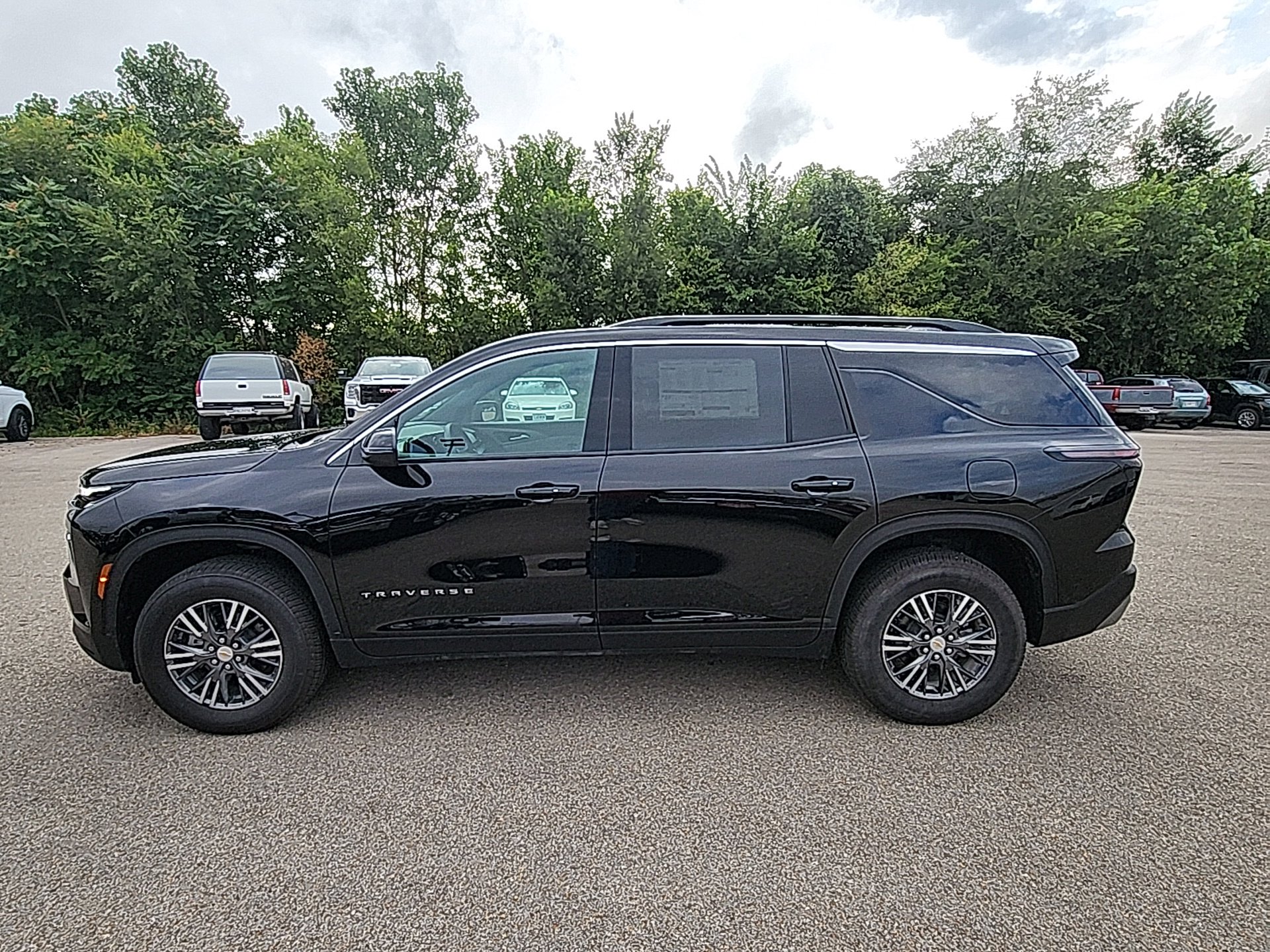 New 2025 Chevrolet Traverse LT w/ LPO, Cargo Package image 5