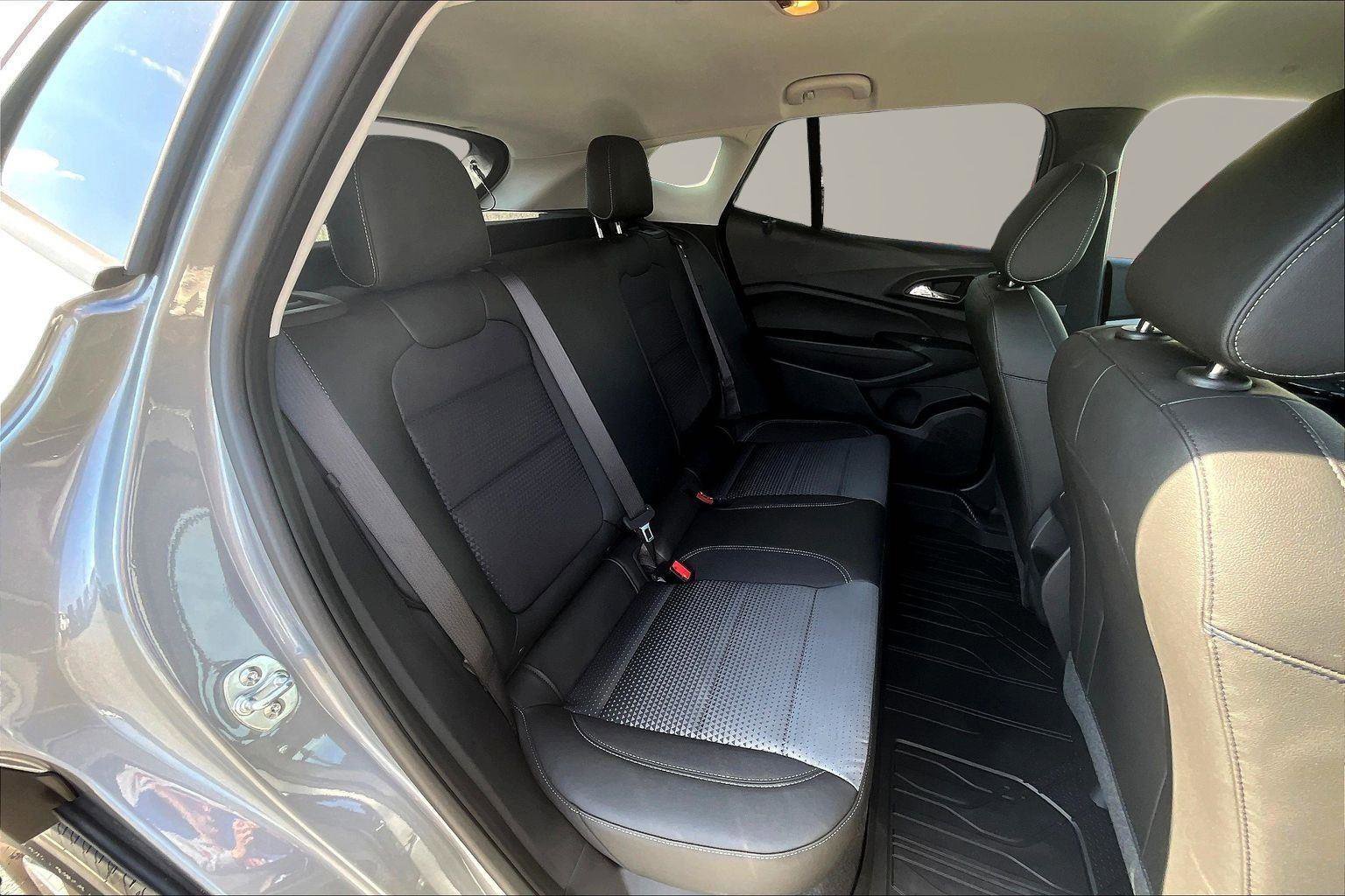 New 2025 Chevrolet Trax LT w/ LT Convenience Package image 15