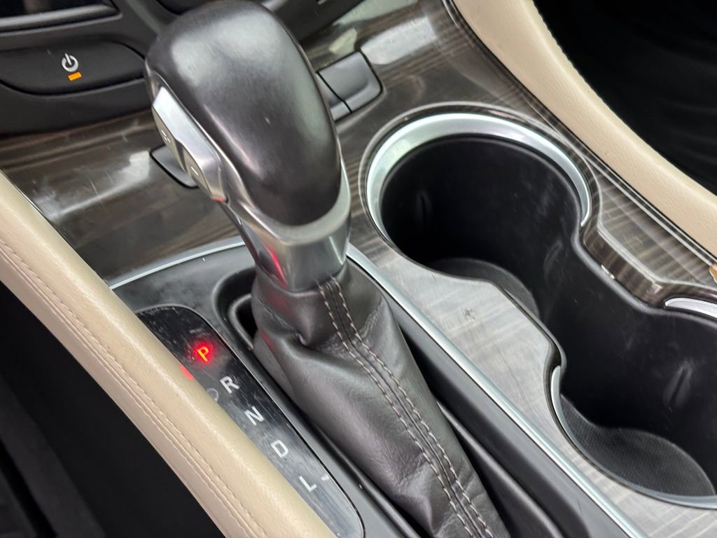 Used 2020 Buick Envision Premium w/ LPO, Cargo Package image 19