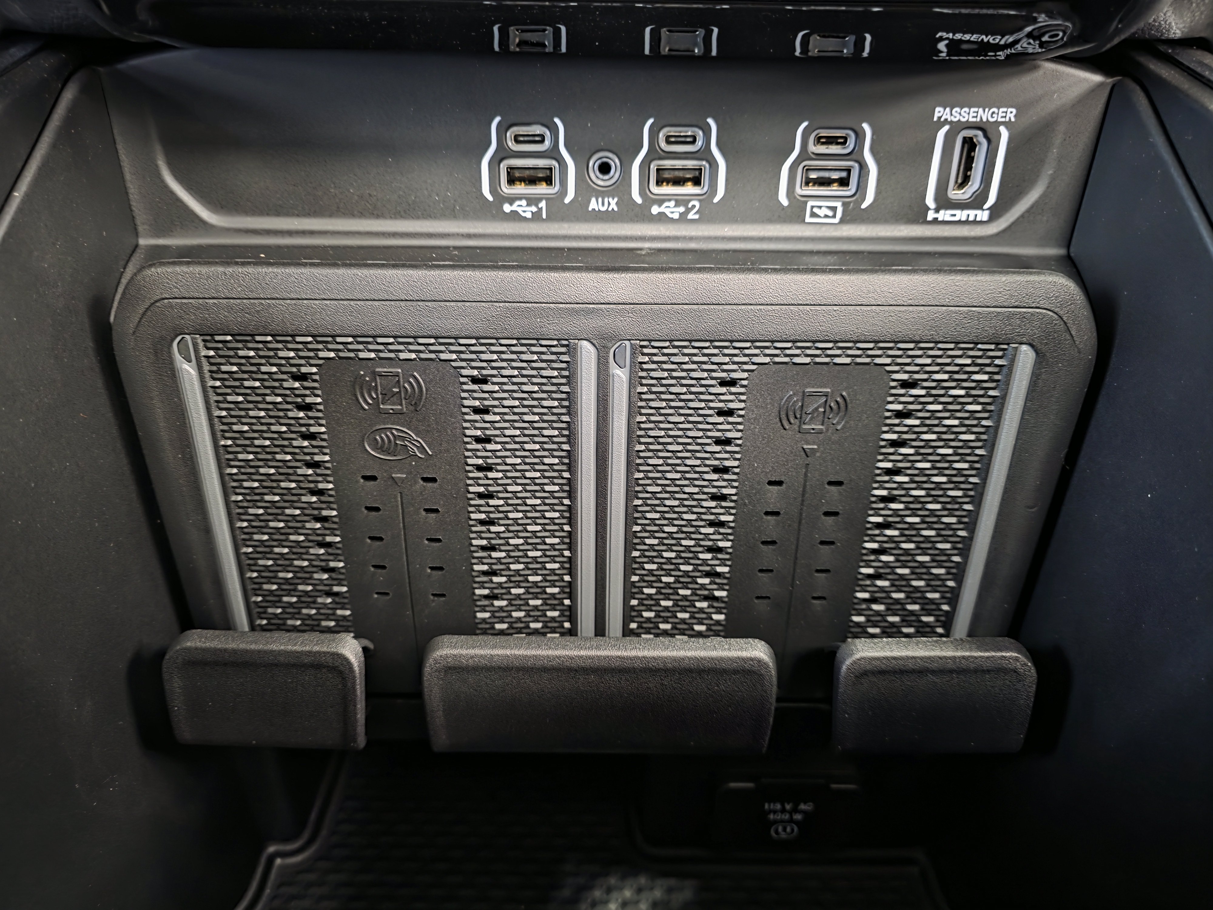New 2026 RAM 1500 Laramie w/ Night Edition AWD/4WD image 11