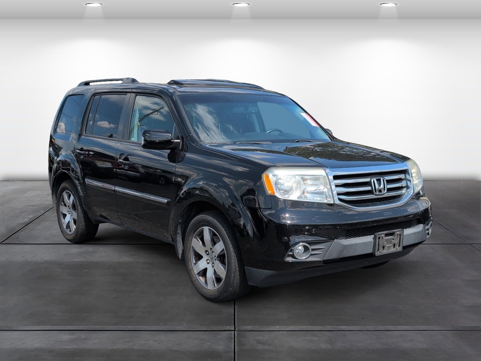 Used 2013 Honda Pilot Touring image 2