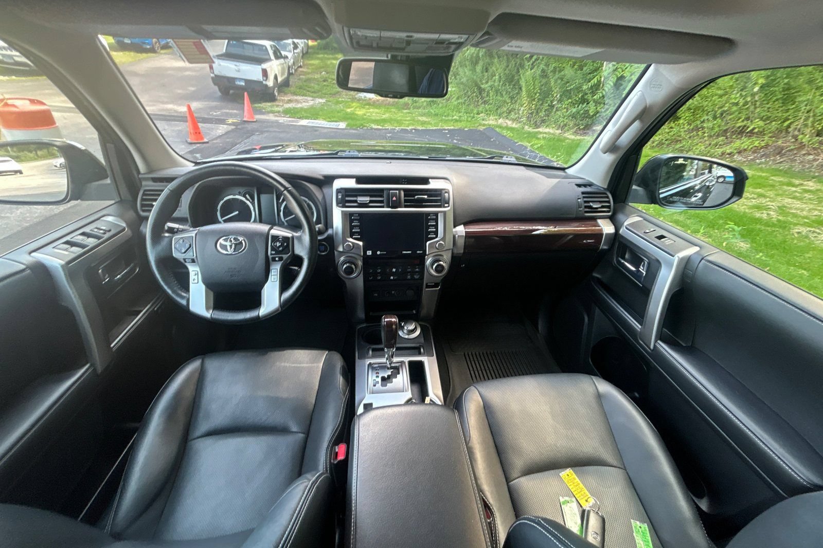 Used 2023 Toyota 4Runner Limited AWD/4WD image 13