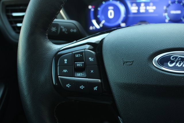 Used 2022 Ford Escape Titanium w/ Titanium Elite Package image 8