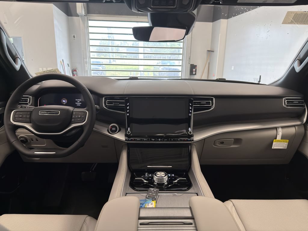 New 2026 Jeep Grand Wagoneer L Limited AWD/4WD image 15