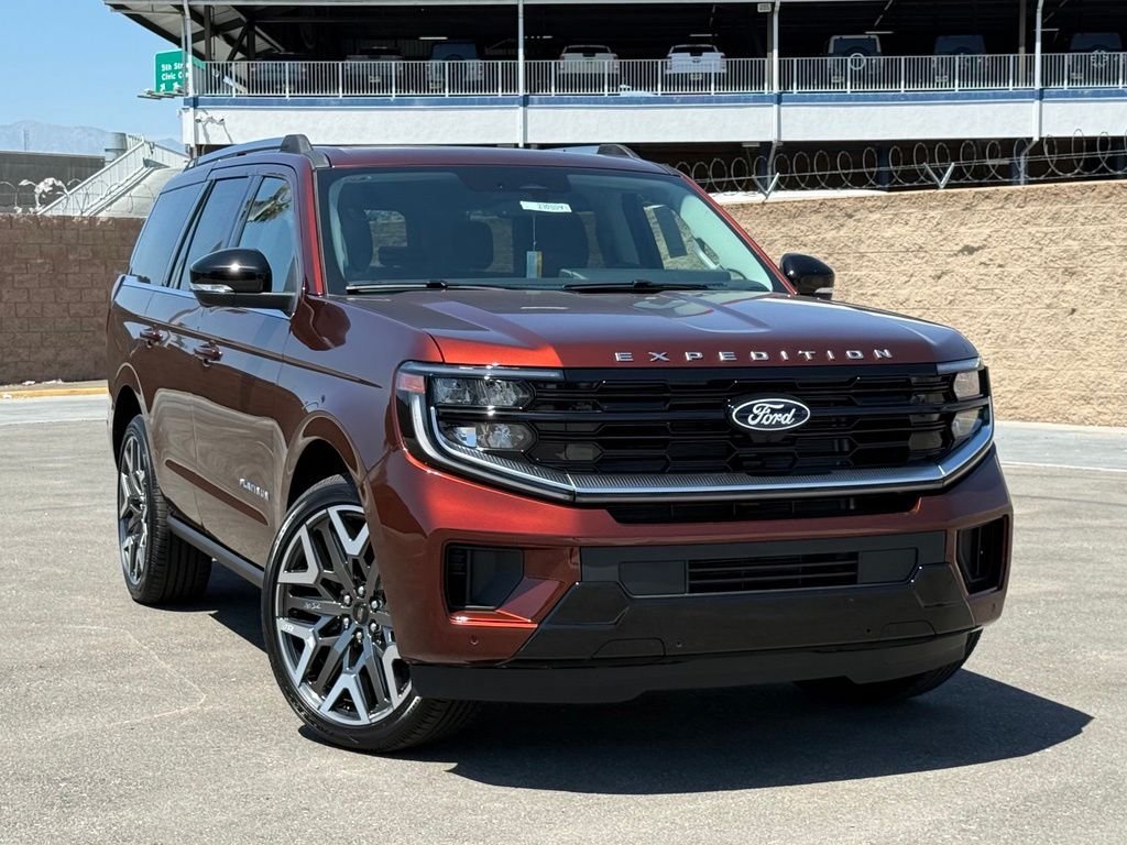 New 2027 Ford Expedition Platinum w/ Platinum Ultimate Package AWD/4WD image 2