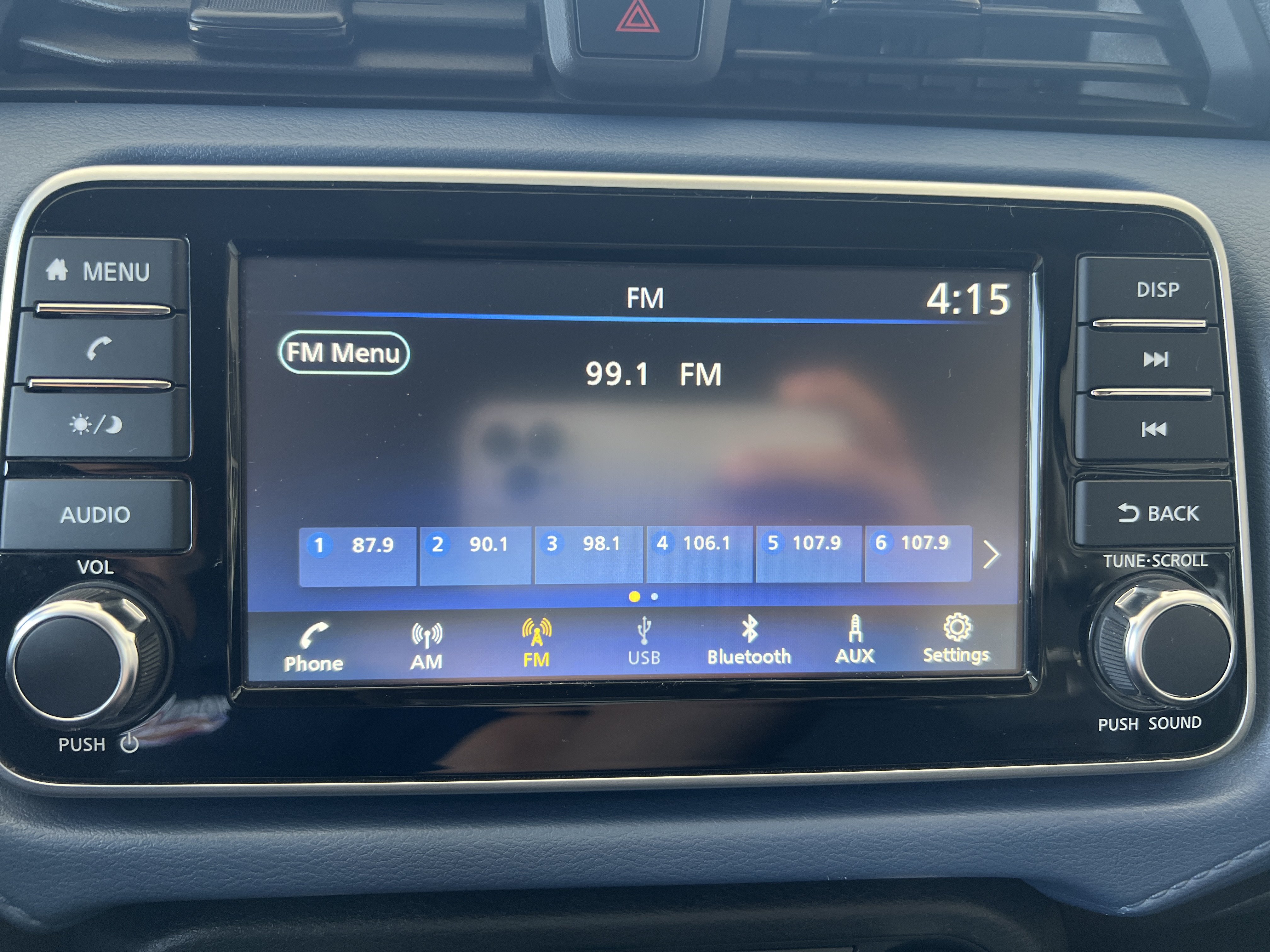 Used 2025 Nissan Versa SV FWD image 17