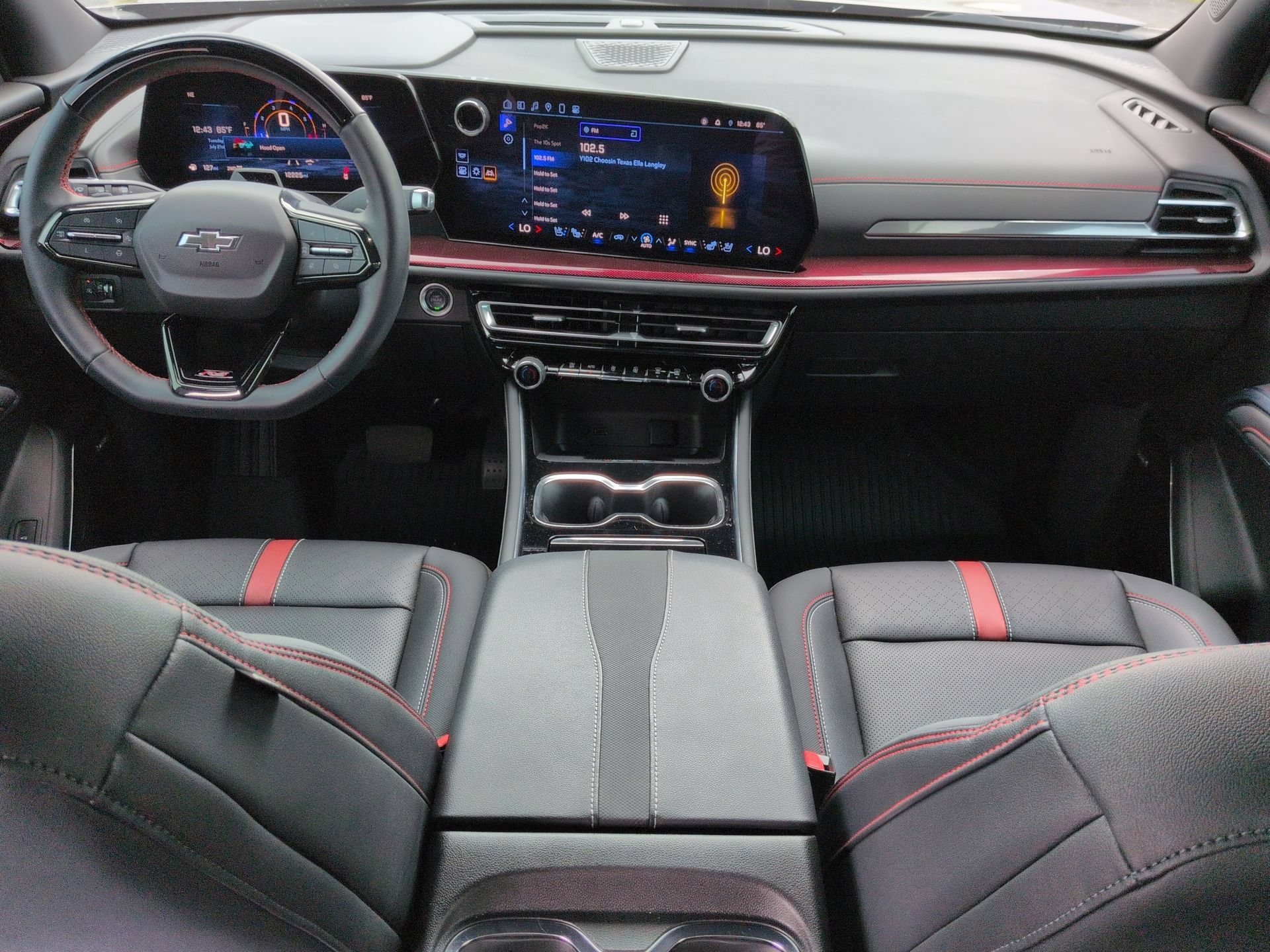 Certified 2024 Chevrolet Traverse RS w/ LPO, Floor Liner Package AWD/4WD image 21
