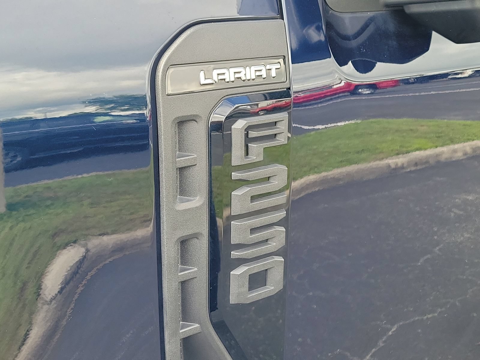 Certified 2025 Ford F250 Lariat w/ Lariat Ultimate Package AWD/4WD image 8