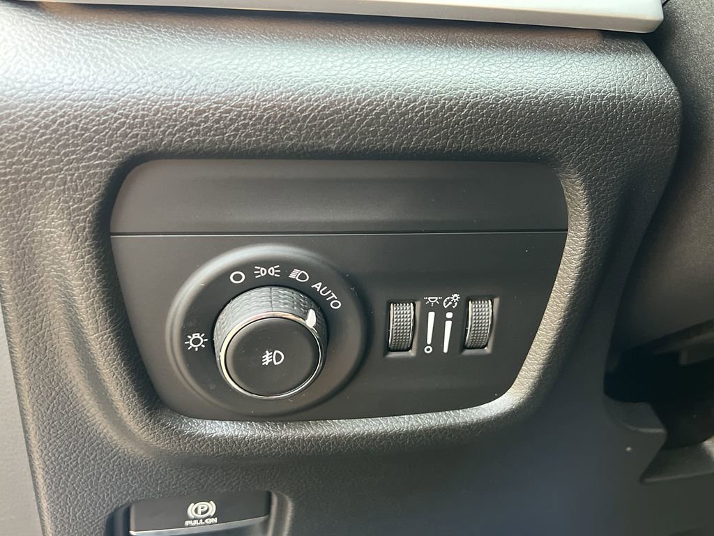 Used 2022 Jeep Grand Cherokee Trailhawk image 19