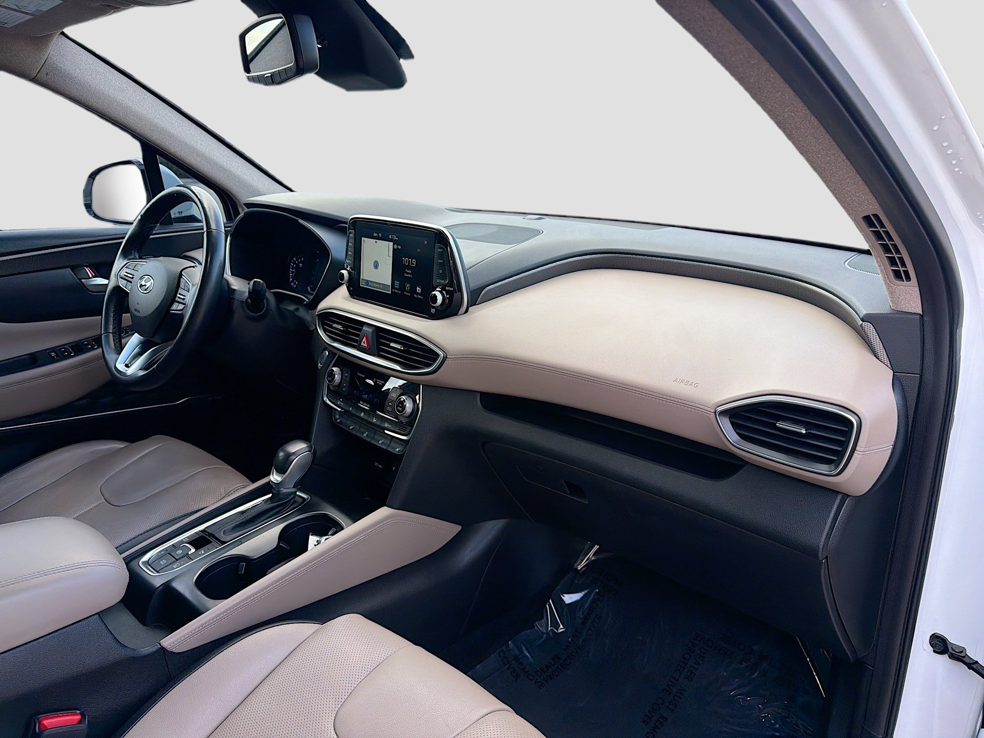 Used 2019 Hyundai Santa Fe FWD image 16